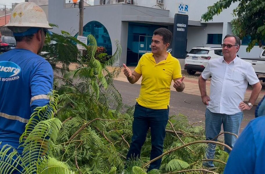 no-primeiro-dia-util-do-mandato,-marcal-vistoria-trabalho-de-limpeza-nas-ruas-|-portal-prefeitura-de-dourados