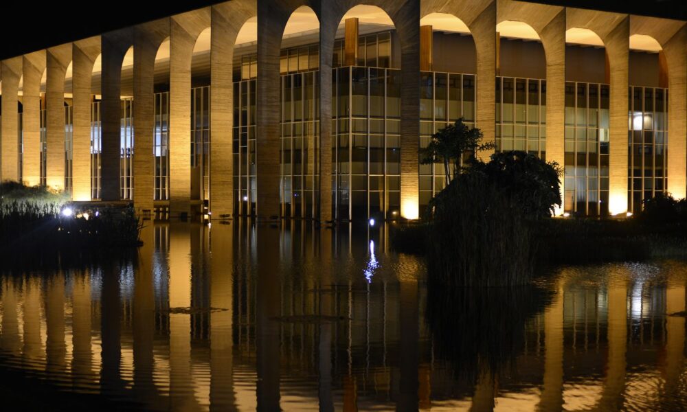 governo-brasileiro-condena-bombardeios-em-zona-humanitaria-de-gaza