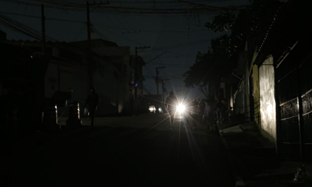 procon-sp-notifica-enel-por-interrupcao-prolongada-de-energia-eletrica