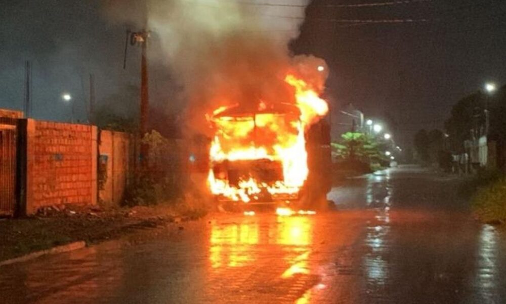 porto-velho:-criminosos-voltam-a-atacar-onibus-apos-reforco-policial