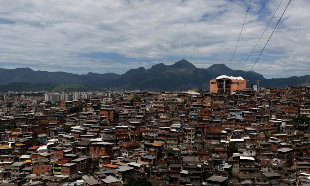 policia-do-rio-combate-em-dois-morros-caixinha-de-faccao-criminosa