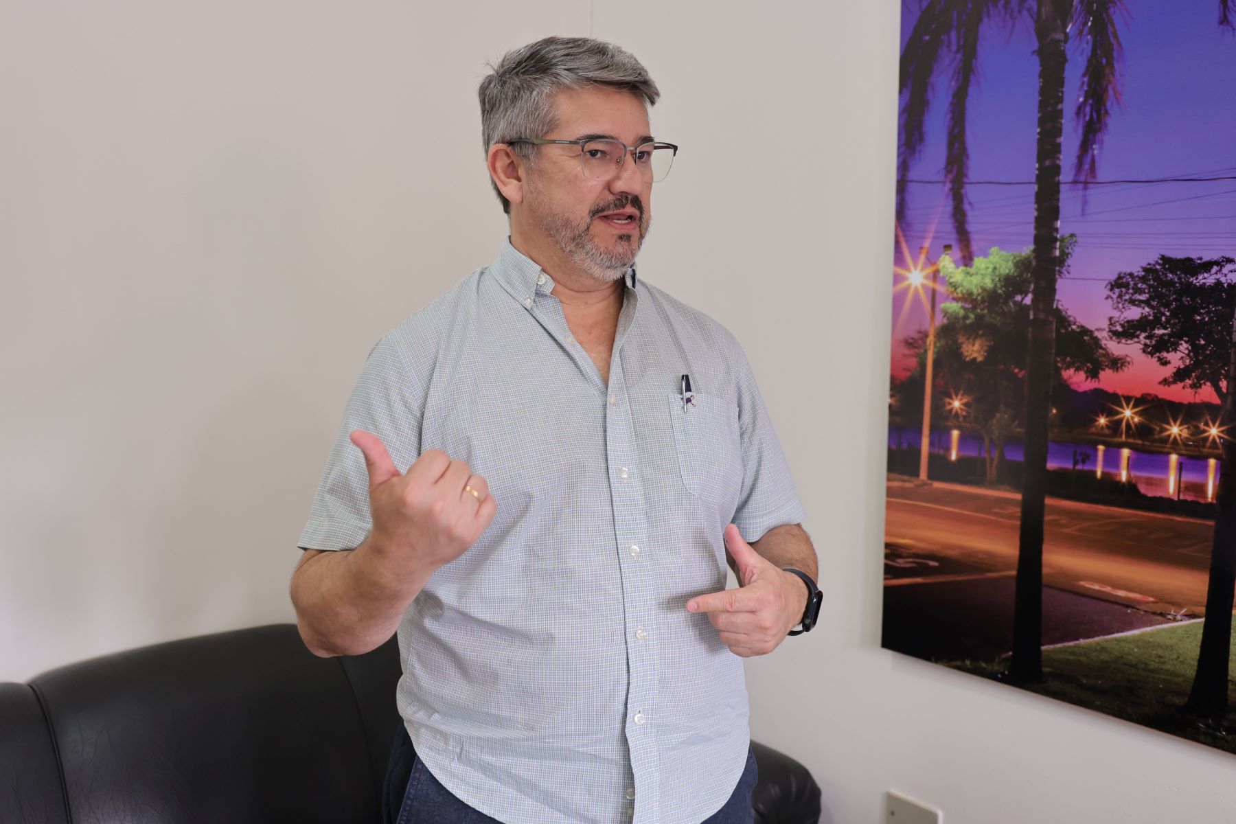 prefeitura-fara-mapeamento-e-supressao-de-arvores-com-riscos-de-tombar-em-dourados-–-portal-prefeitura-de-dourados