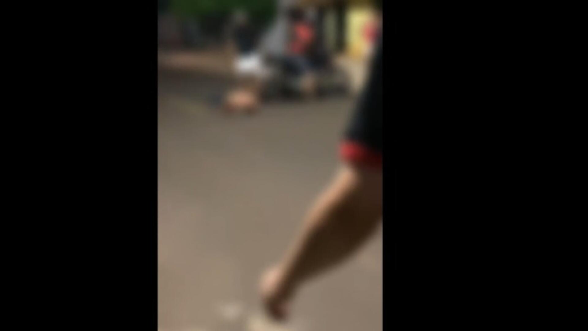 video:-motorista-de-hilux-e-espancado-por-populares-apos-acidente-com-4-veiculos-em-campo-grande