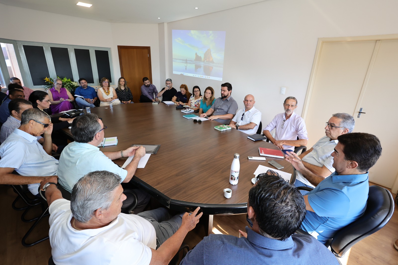 com-secretariado,-marcal-faz-balanco-positivo-do-1o-mes-e-cobra-rigor-nos-gastos-–-portal-prefeitura-de-dourados