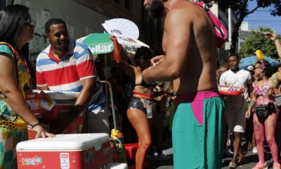 ambulantes-terao-“creche”-para-deixar-os-filhos-no-carnaval-do-rio