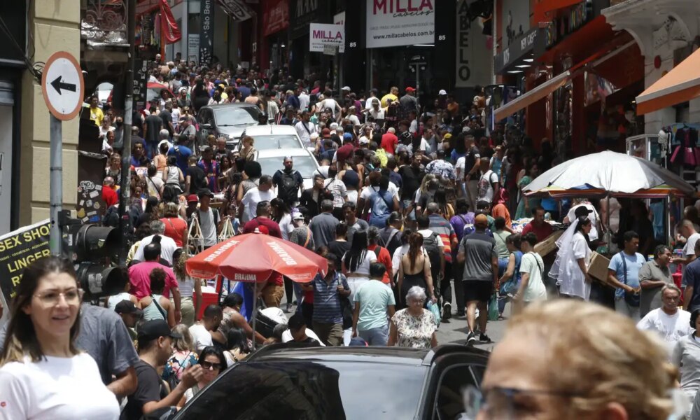 setor-de-comercio-e-servicos-de-sp-criou-357-mil-empregos-em-2024