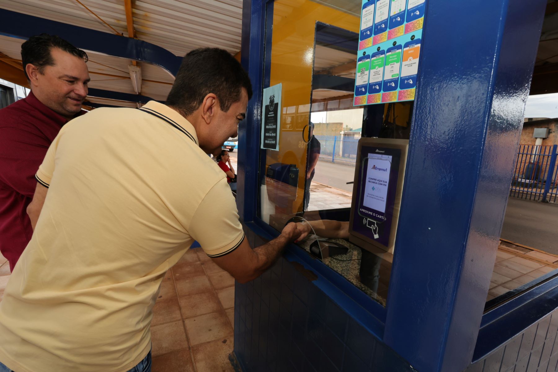 prefeitura-inova-com-totem-para-recarga-de-cartao-do-transporte-coletivo-–-portal-prefeitura-de-dourados