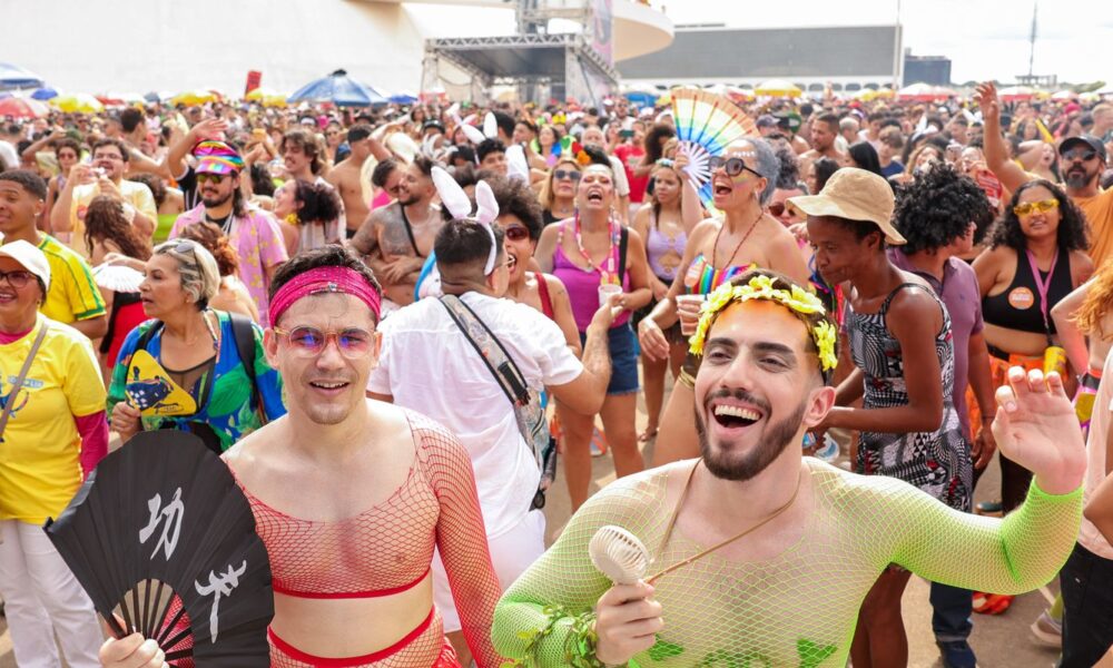 bloco-das-montadas-leva-diversidade-ao-centro-politico-de-brasilia