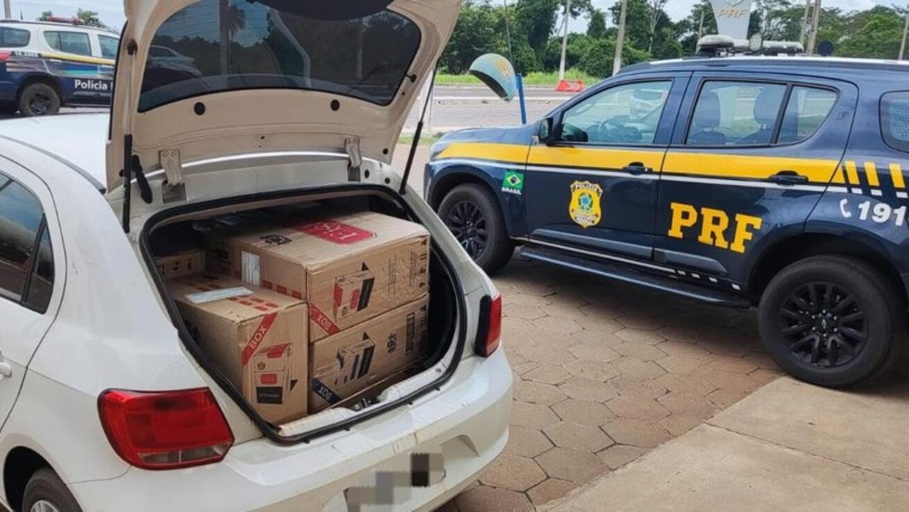 motorista-foge-a-pe-e-abandona-carro-com-cigarros-contrabandeados-na-br-267