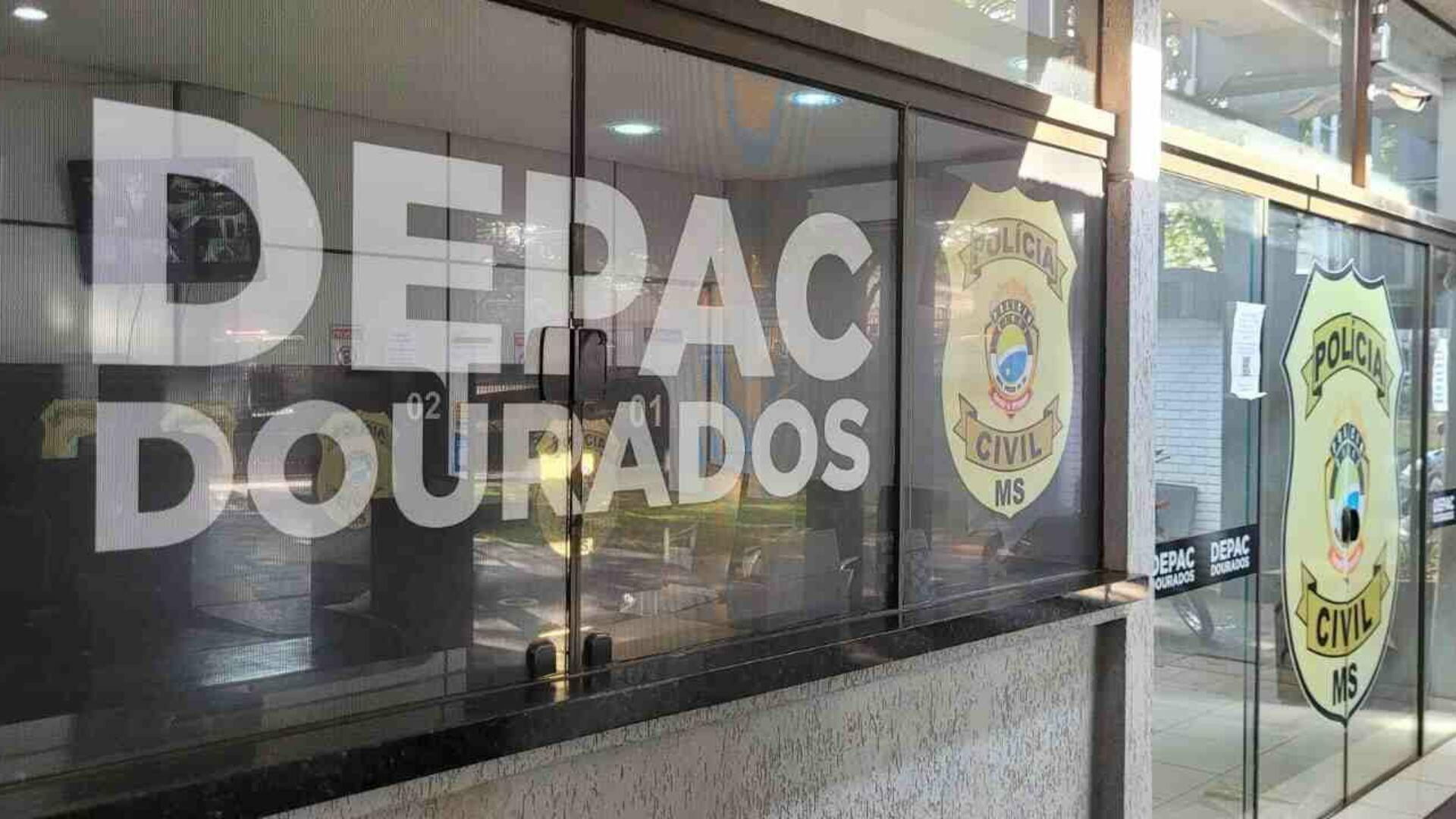 mulher-e-ferida-com-machadinha-e-agredida-com-chutes-e-tapas-pelo-namorado