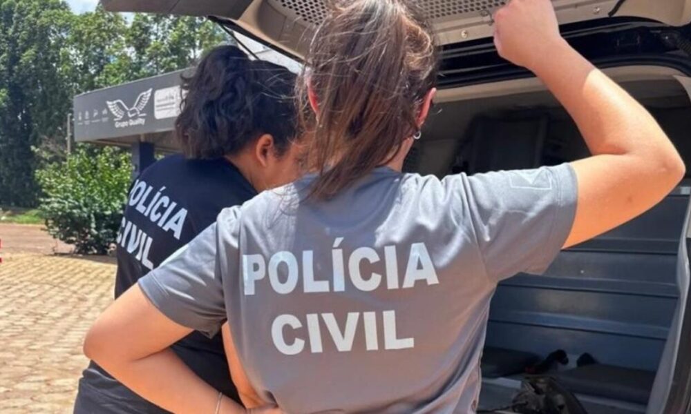 jovem-e-preso-por-violencia-domestica-e-roubar-a-propria-mae