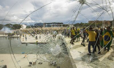 pf-prende-acusado-de-furtar-replica-da-constituicao-no-8-de-janeiro