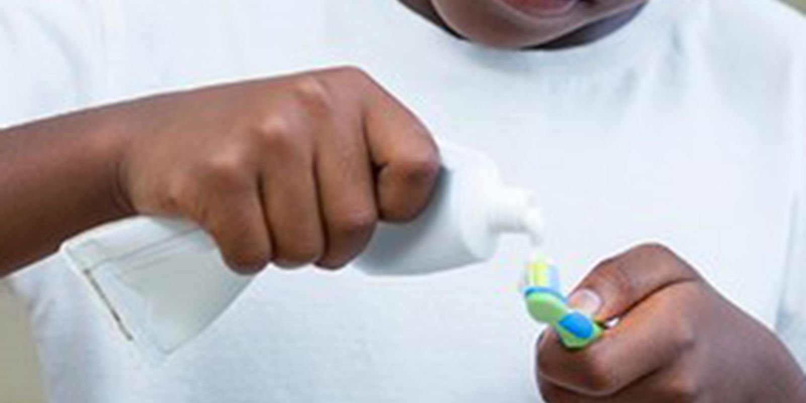 anvisa-suspende-interdicao-de-venda-de-creme-dental-da-colgate