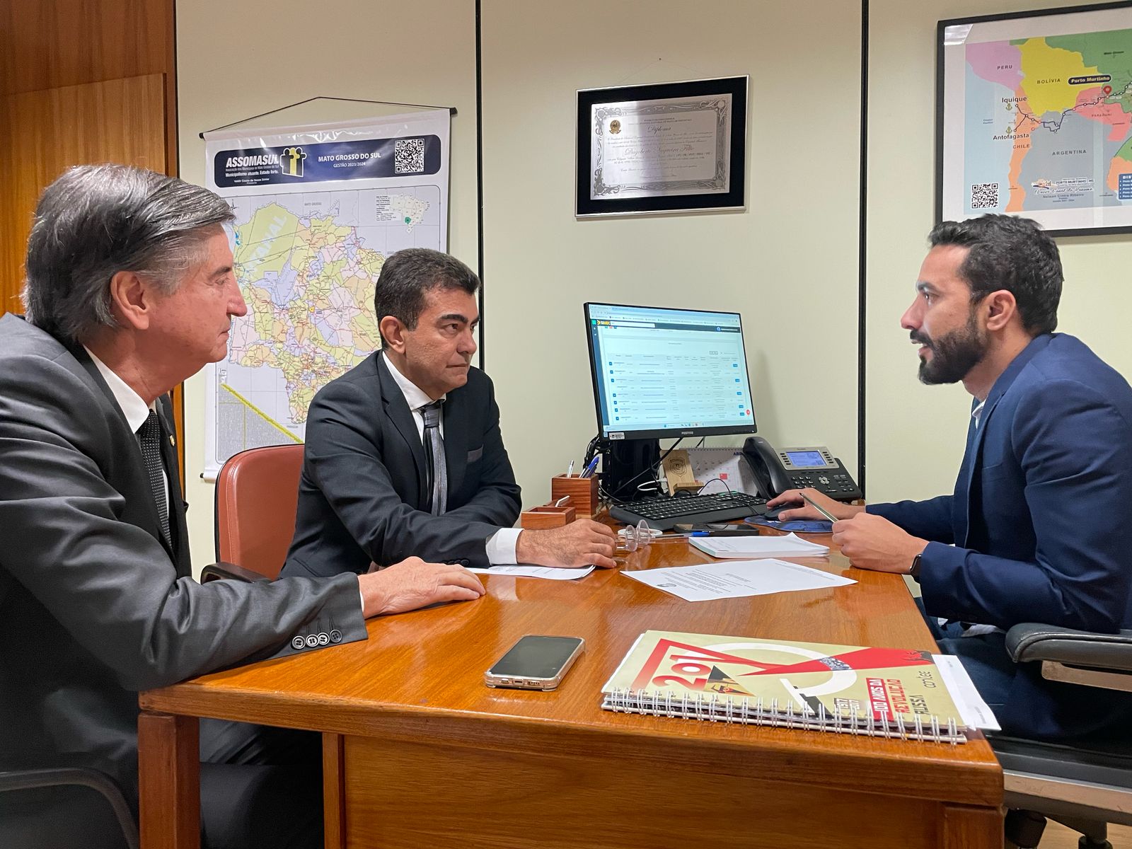 no-ministerio-da-educacao,-marcal-entrega-projetos-para-construir-escolas-e-ceims-–-portal-prefeitura-de-dourados