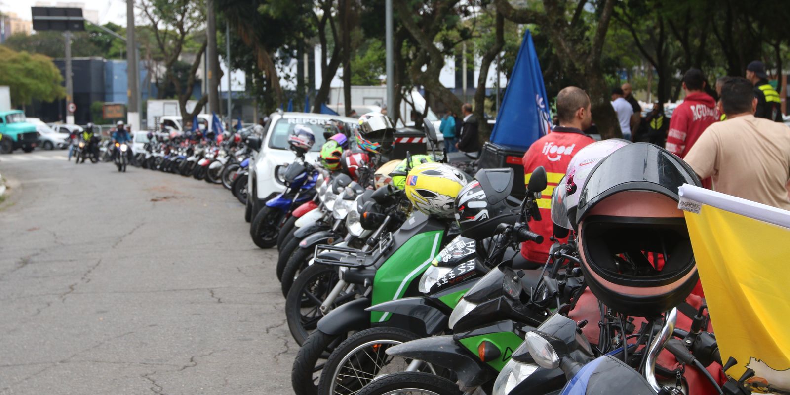 tres-em-cada-10-entregadores-de-comida-enfrentam-inseguranca-alimentar