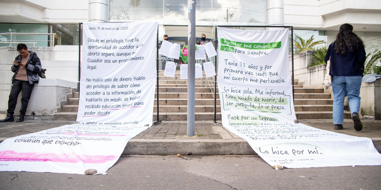 mulheres-pressionam-corte-equatoriana-para-descriminalizar-aborto