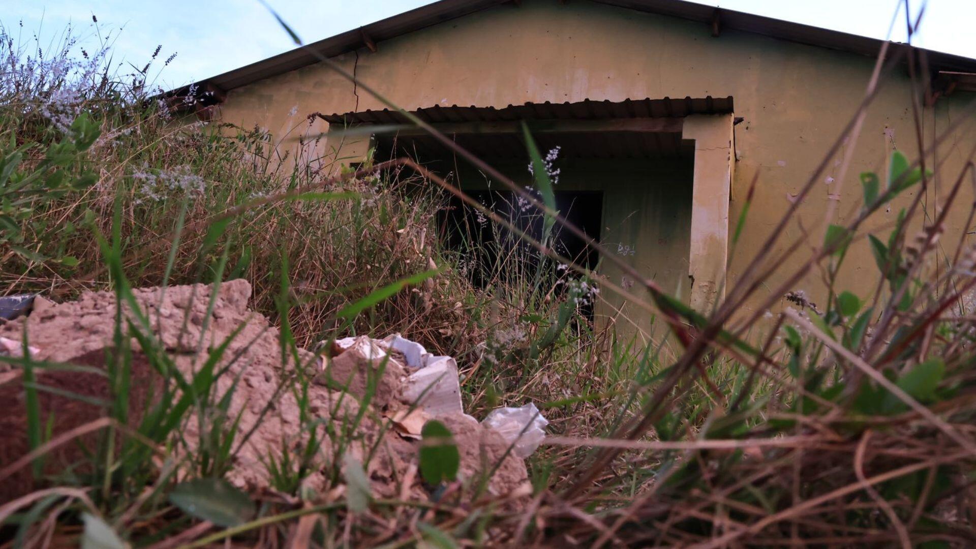 abandonado,-centro-comunitario-e-tomado-por-mato-e-gera-medo-entre-moradores
