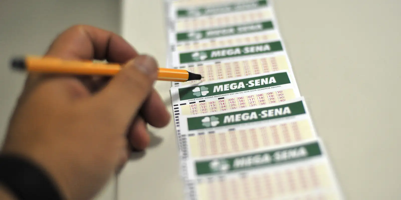 mega-sena-acumula-e-vai-sortear-premio-de-r$-31-milhoes