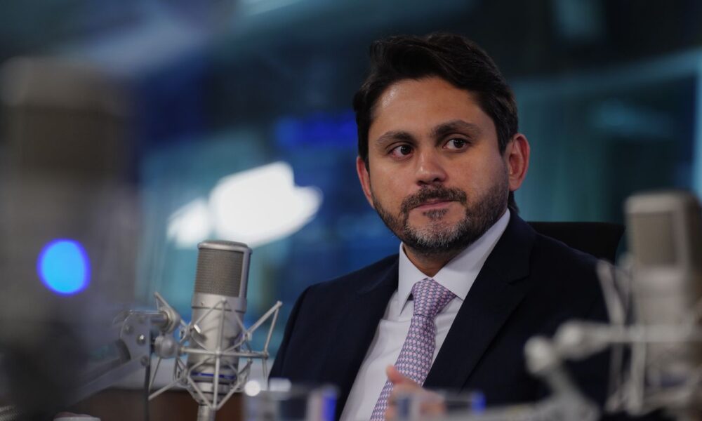 juscelino-filho-oficializa-demissao-do-ministerio-das-comunicacoes