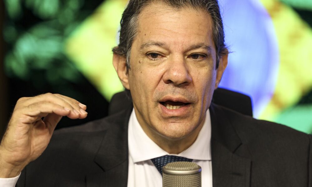haddad-diz-que-pais-tem-“colchao-de-protecao”-contra-turbulencias