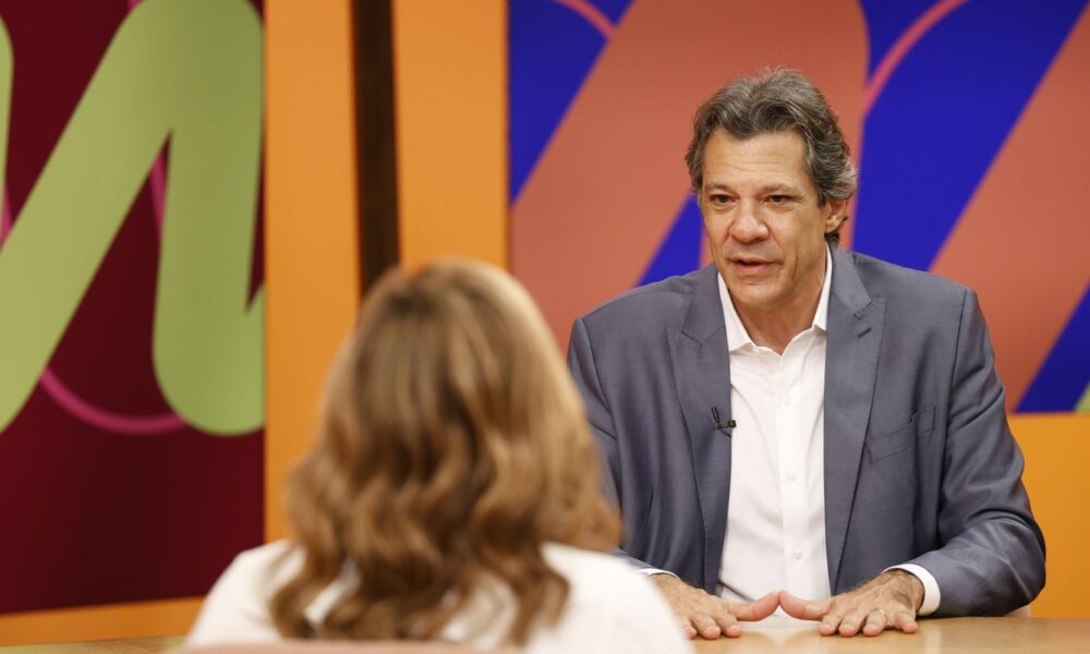 reforma-do-ir-cria-constrangimento-moral-para-super-ricos,-diz-haddad