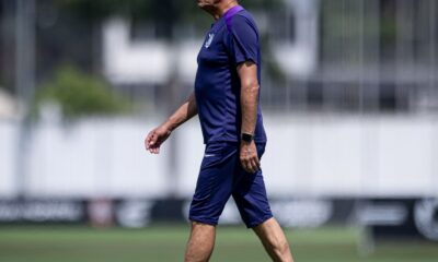 corinthians-demite-o-tecnico-argentino-ramon-diaz