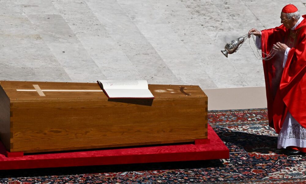 homilia-de-missa-funebre-resgata-legado-de-uniao-do-papa-francisco