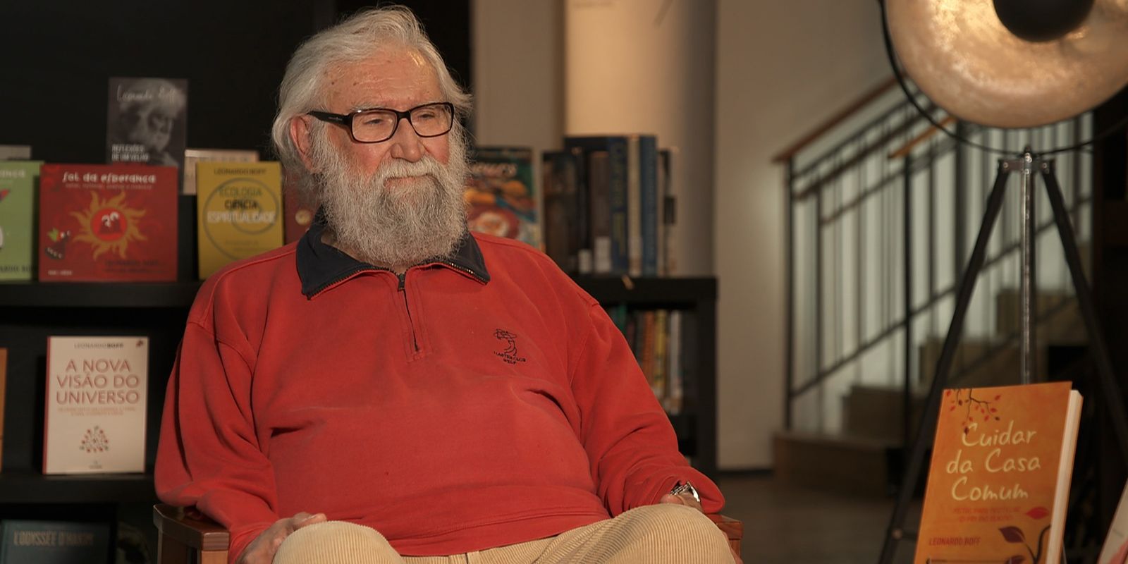 no-trilha-de-letras,-leonardo-boff-destaca-protagonismo-do-papa