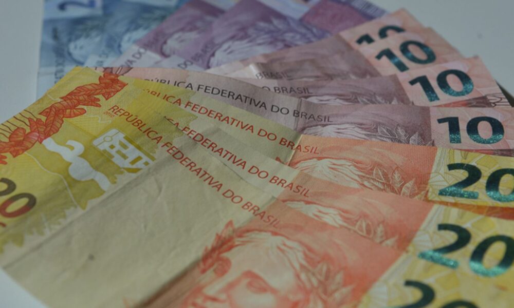 empresas-procuraram-menos-credito-em-marco