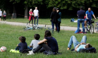 franca-proibira-fumar-em-praias,-parques-e-perto-de-escolas