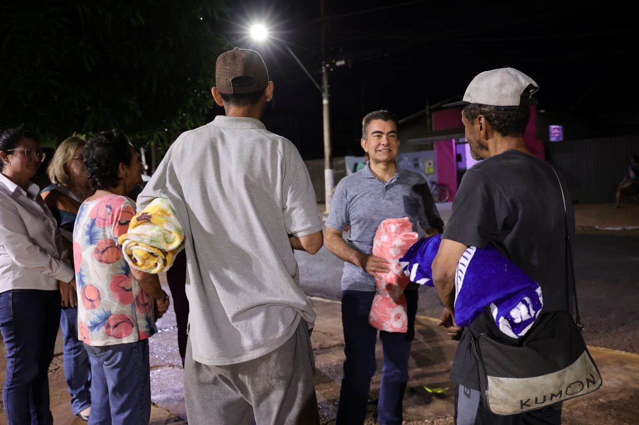 prefeitura-distribui-cobertores-para-pessoas-em-situacao-de-vulnerabilidade-social-–-portal-prefeitura-de-dourados