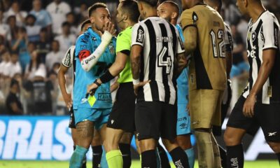 neymar-e-expulso-e-santos-perde-do-botafogo-na-vila-pelo-brasileirao