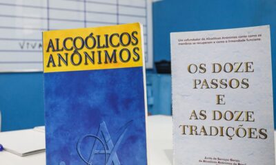 aos-90-anos,-alcoolicos-anonimos-tem-maior-participacao-feminina