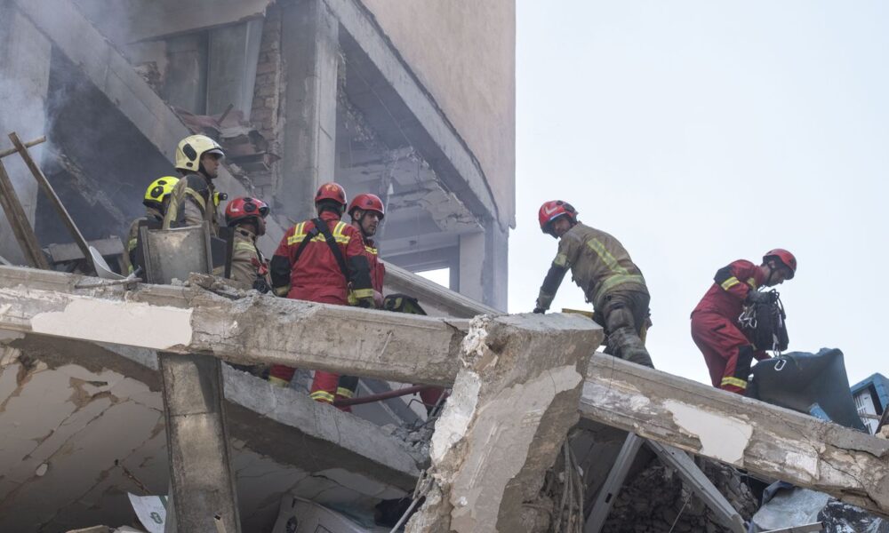 ira-diz-que-nao-havera-negociacoes-nucleares-sob-fogo-israelense