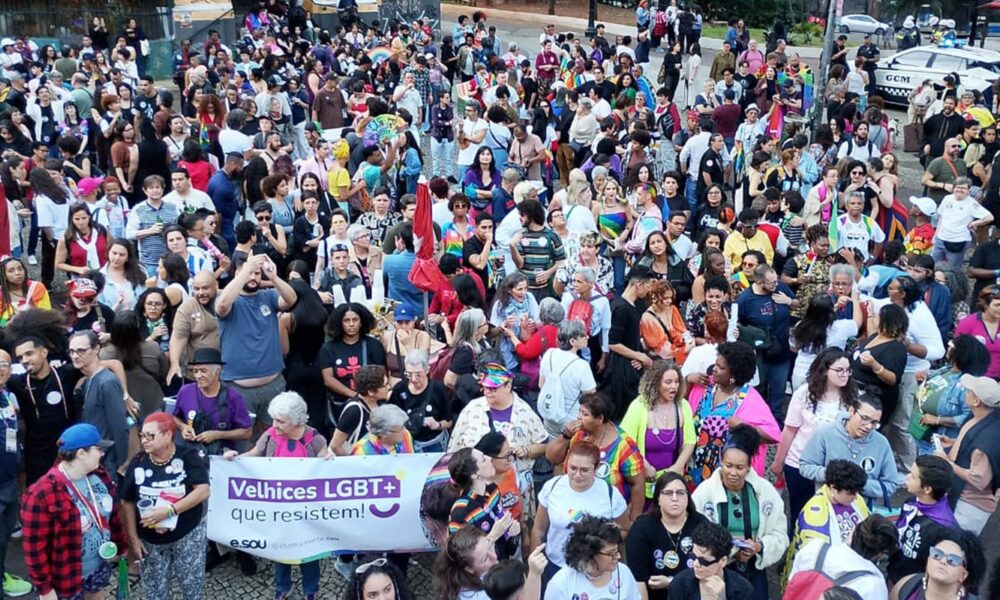 caminhada-de-mulheres-lesbicas-protesta-contra-violencias-e-racismo