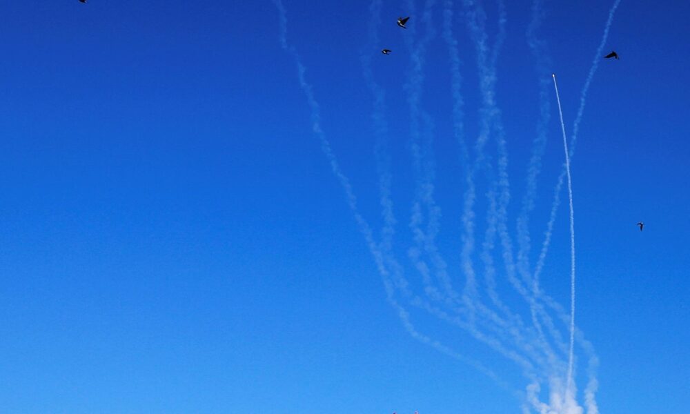 ira-canta-‘vitoria’-e-diz-que-israel-foi-forcado-a-aceitar-cessar-fogo