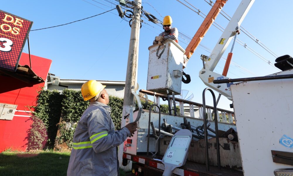 prefeitura-avanca-com-instalacao-de-luminarias-de-led-nas-principais-vias-–-portal-prefeitura-de-dourados