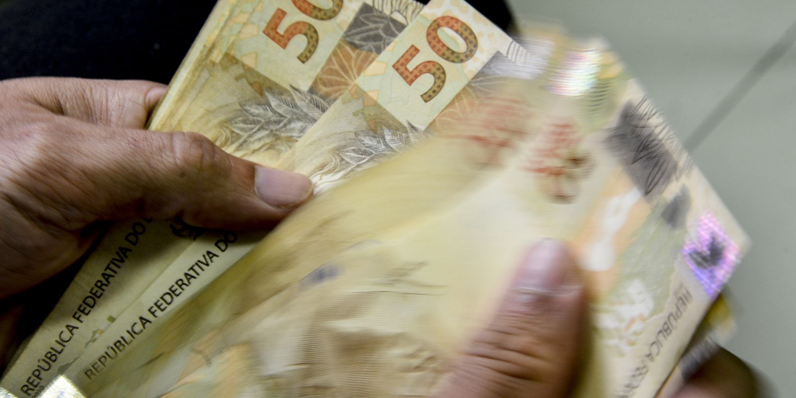 arrecadacao-federal-em-maio-atinge-r$-230-bilhoes,-recorde-para-o-mes