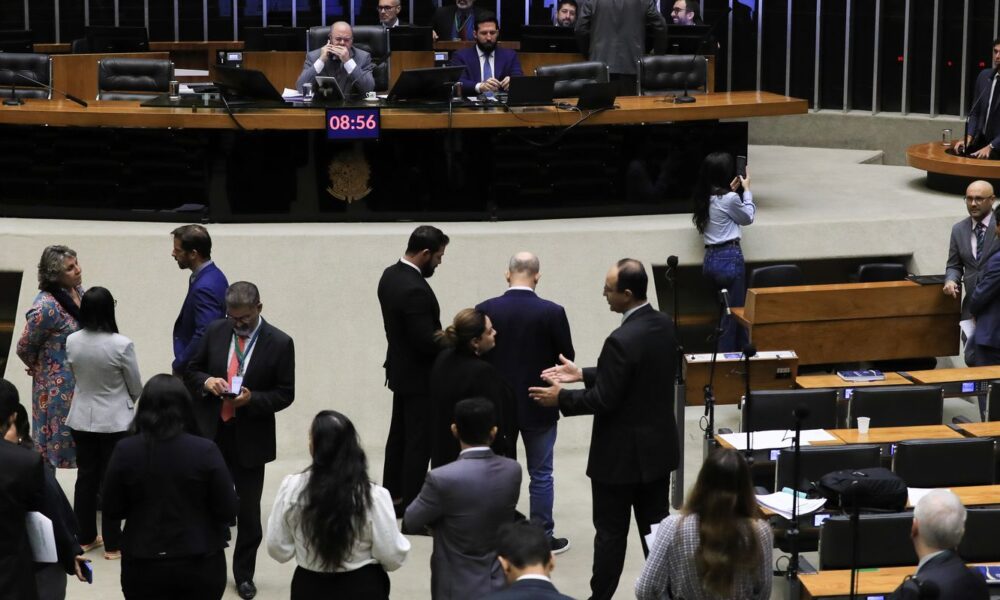 plenario-da-camara-repercute-derrubada-de-decreto-sobre-iof