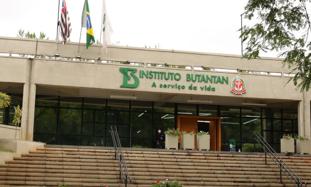 butantan-se-prepara-para-testar-vacina-contra-gripe-aviaria-em-humanos