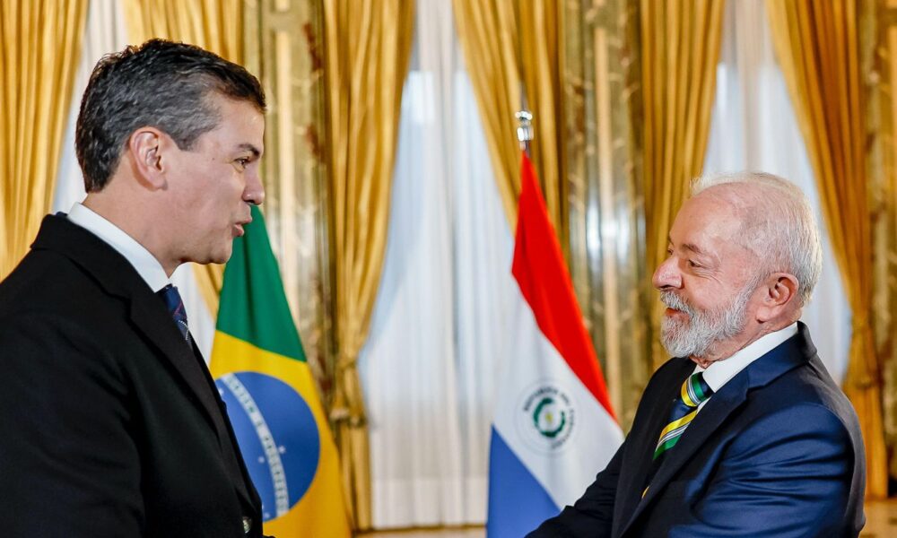 lula-e-santiago-pena-conversam-sobre-caso-de-espionagem-da-abin