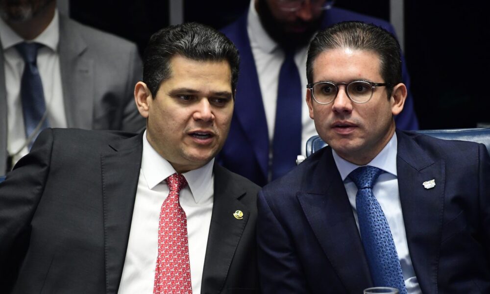 tarifaco:-congresso-pede-dialogo-nos-campos-comercial-e-diplomatico
