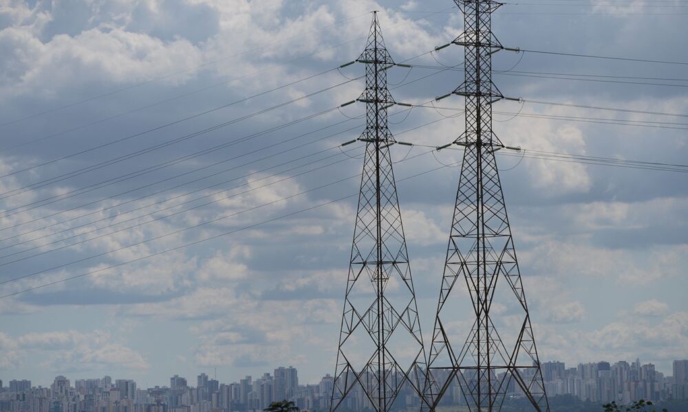 nova-mp-tenta-evitar-alta-na-conta-de-luz-apos-derrubada-de-vetos