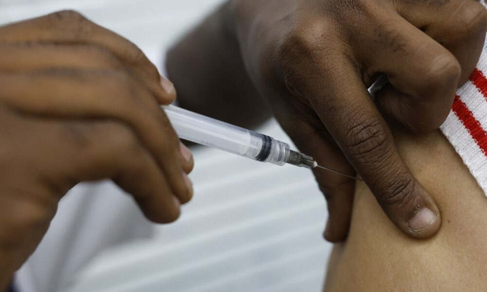 casos-de-sindrome-respiratoria-aguda-grave-estao-em-queda,-diz-fiocruz