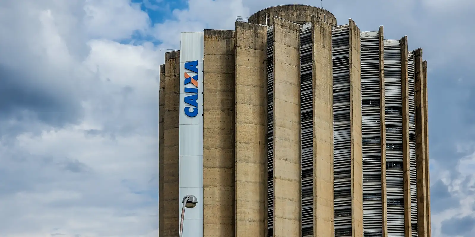 clientes-da-caixa-podem-dar-imovel-em-financiamento-como-garantia