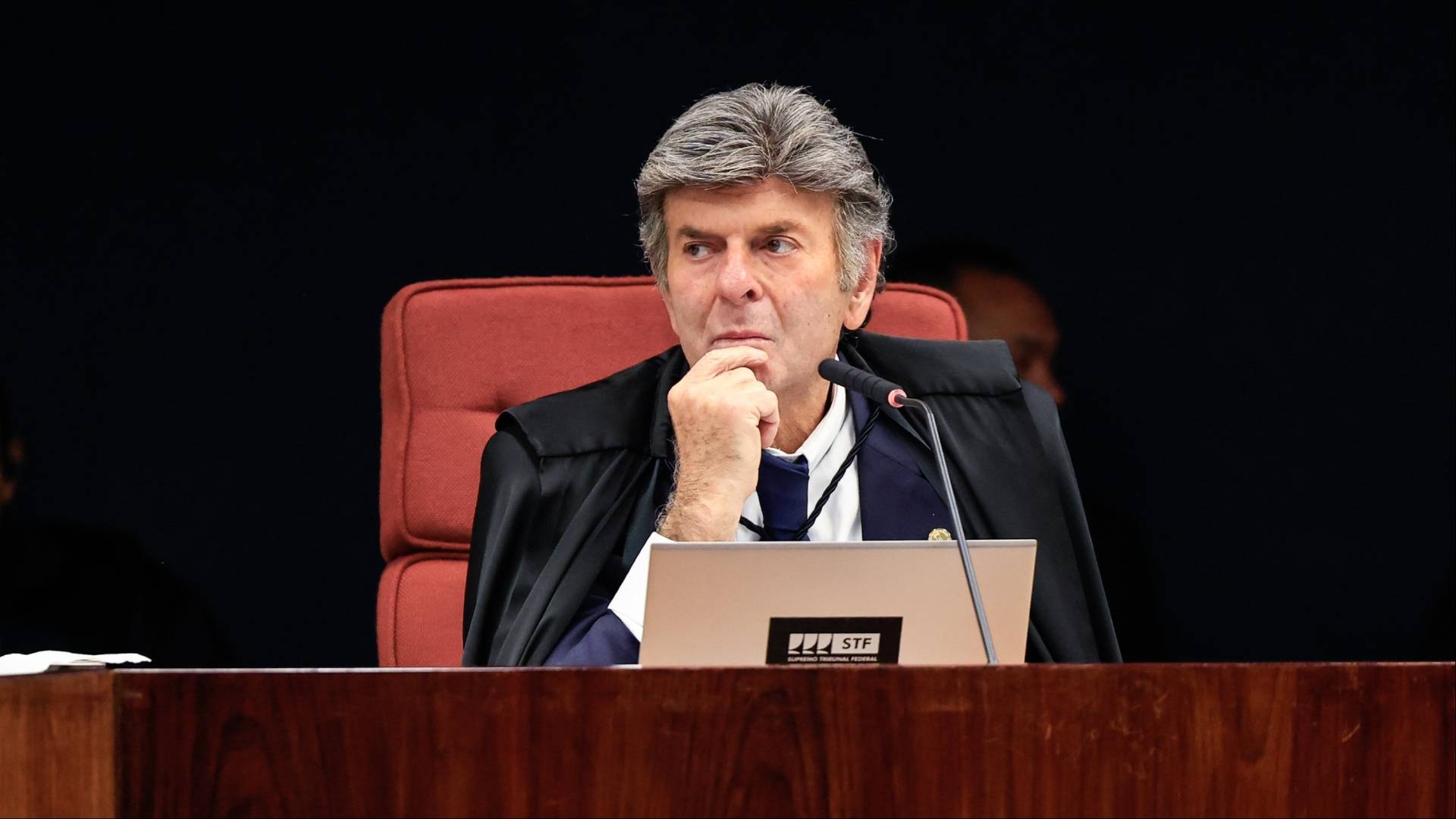 apos-sancao-dos-eua-a-moraes-e-'aliados',-expectativa-e-por-voto-de-fux