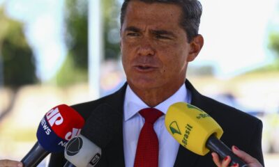 general-diz-que-visitou-acampamento-golpista-como-cidadao