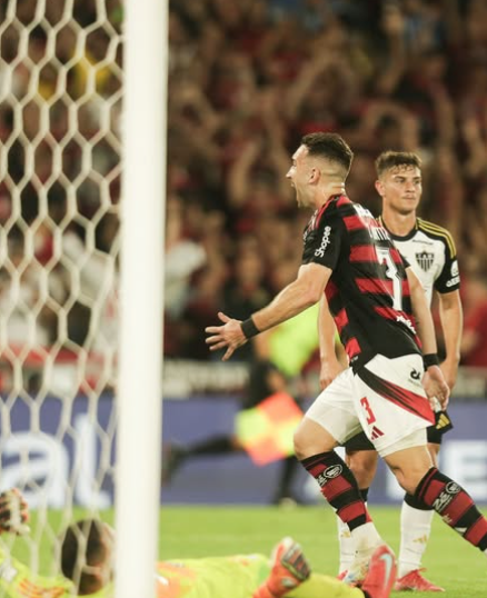 flamengo-ganha-do-atletico-mg-em-previa-para-a-copa-do-brasil-e-vira-lider-do-brasileirao