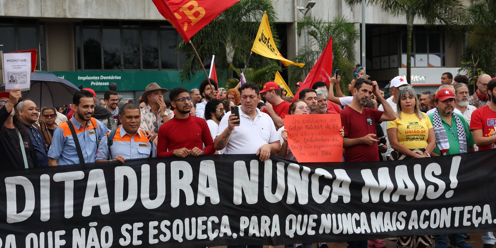 numero-de-autocracias-supera-o-de-democracias-no-mundo,-diz-estudo