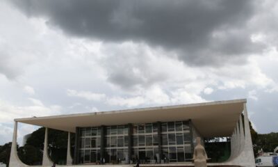 moraes-proibe-uso-de-farda-por-reus-em-depoimento-sobre-golpe